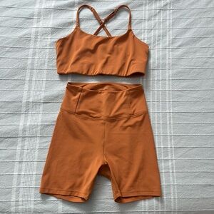 GIRLFRIEND COLLECTIVE Activewear Set Bike Shorts & Sports Bra Spice Small Medium